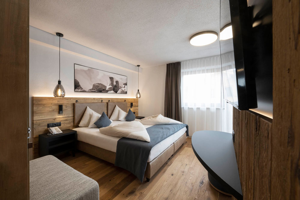 Hotel Brugger Alpin Suite Fulpmes Stubaital C HASIBEDER DSC3418 Bearbeitet