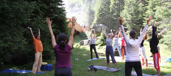 TVBStubaiTirol Yoga Kraftplätzen 2013 01